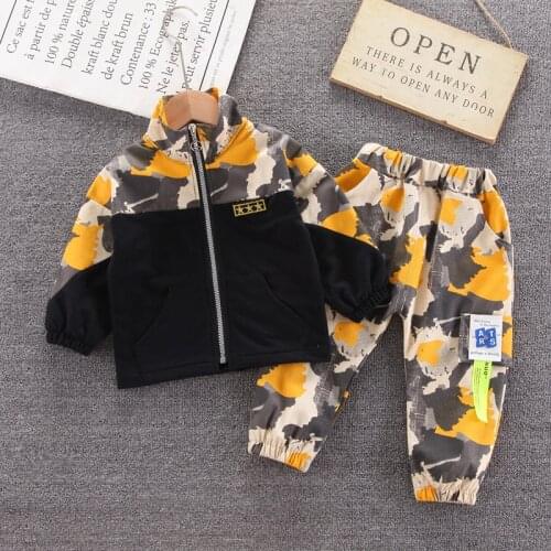 Boys sweatshirt suit 2021 spring and autumn childrens new male baby camouflage fashion color matching two-piece suit