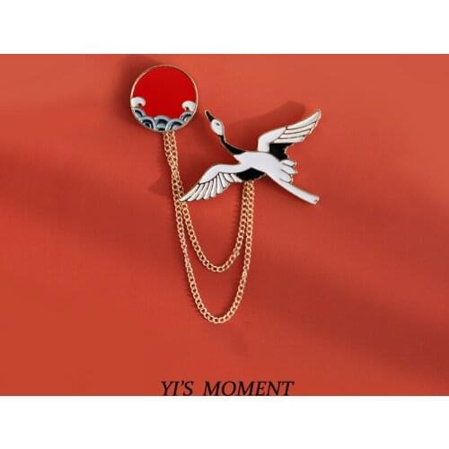 White crane Enamel Pins and Brooches for Women Men Lapel Pin Backpack Bags Badge Kids Gifts