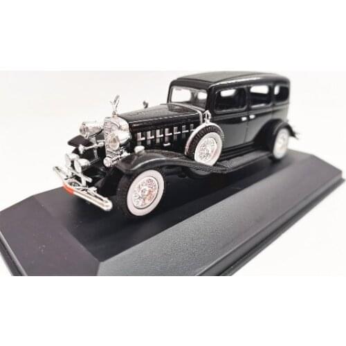 1:43 Cadillac 4-DOOR Bardtop 1932 Collector Edition Metal Diecast Model Toy Gift