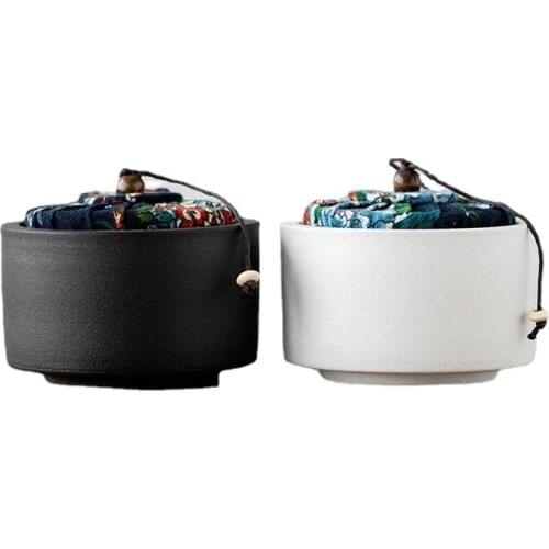 Coarse pottery Pets buried in urns in ceramic pots or in barium niches in kilns