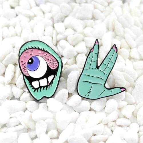 Horror finger gesture open mouth cartoon brooch Green and pink combined Eyes in the mouth Creative badge Cowboy leather cool pin