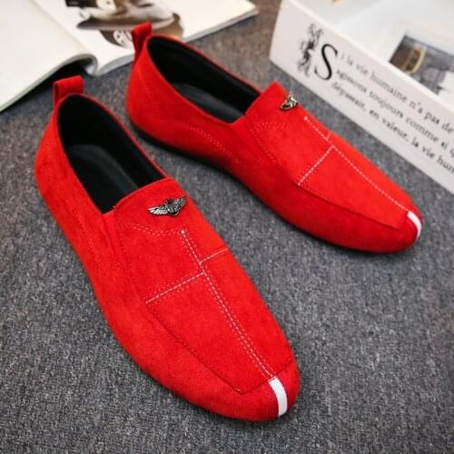 Men Casual Shoes New Fashion Slip-On Moccasin Driving Shoes Soft Comfortable Flats Shoes Sneakers Black Red Men Loafers