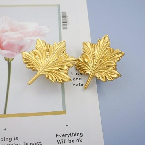 Maple Leaf Shape Handle Creative Furniture Handles for cabinets and drawers Brass Wardrobe Door Knobs Pull Furniture Hardware