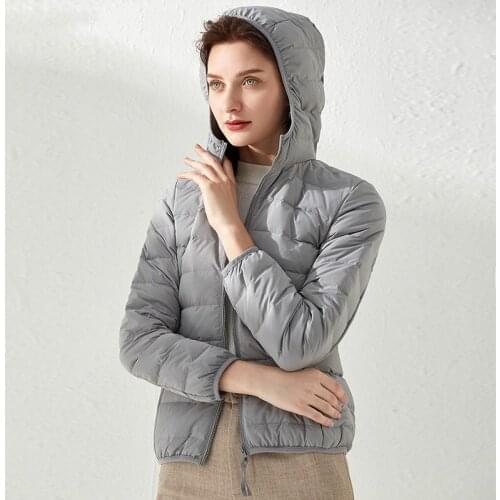 2020 Autumn Winter Women Ultra Light Short Down Coat 90% White Duck Down Parkas Hooded Slim Zipper Snow Jacket Outwear