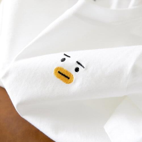 Plus Size Tees Embroidered Thick Lips 2021 Summer Funny Sausage Mouth Cute Short Sleeved tshirts Female Cotton White T Shirts