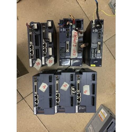 RYH201D5-VS2-Z19 servo driver , used in good condition . 80% appearance new , good working , free shipping