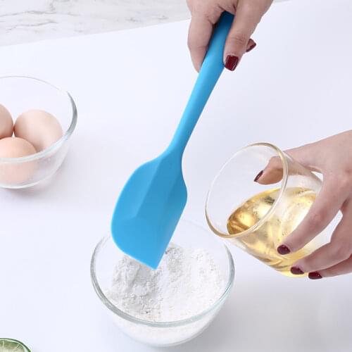 Kitchen Silicone Cream Butter Cake Spatula Mixing Batter Scraper Brush Butter Mixer Cake Brushes Baking Tool Kitchenware