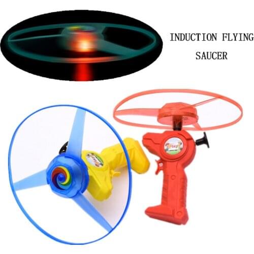 1set classic LED induction flashing flying saucer flying saucer children gift toy