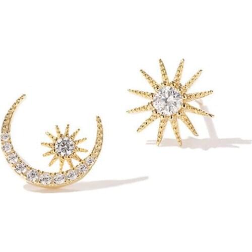 Lovely Star Moon Small Sun Earrings Set Needle Asymmetric Earrings Temperament Female Fashion Jewelry 2021 New Style