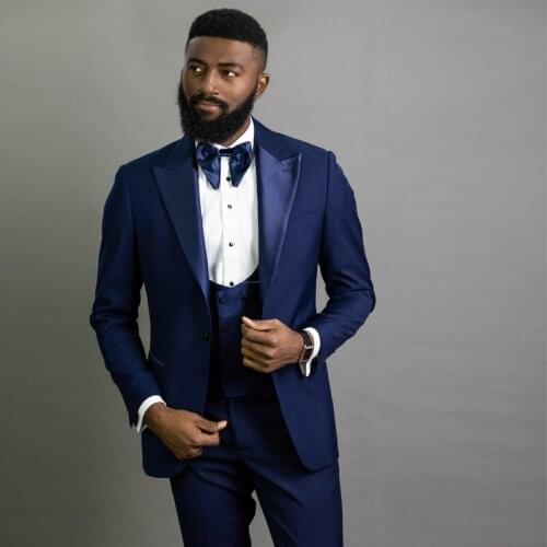 Popular Navy Blue Groomsmen Wear One Button Slim Fit 3 Pieces Wedding Tuxedos Peak Lapel Prom Suits Sets