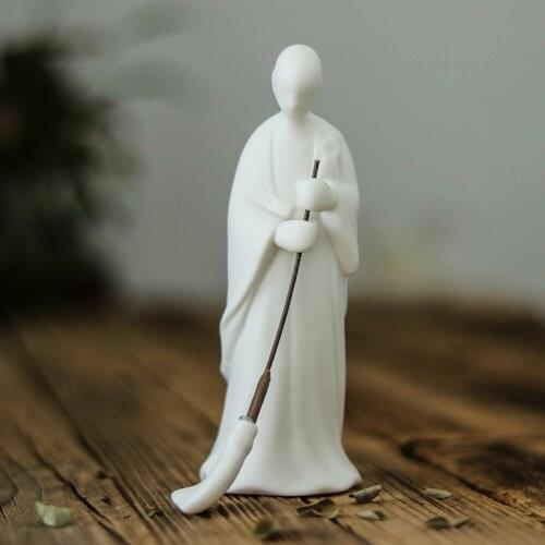 Pure White Zen Chinese Ceramic Figure Sweeping Monk Whiteware Porcelain Home Decoration Accessories for Living Room Gift