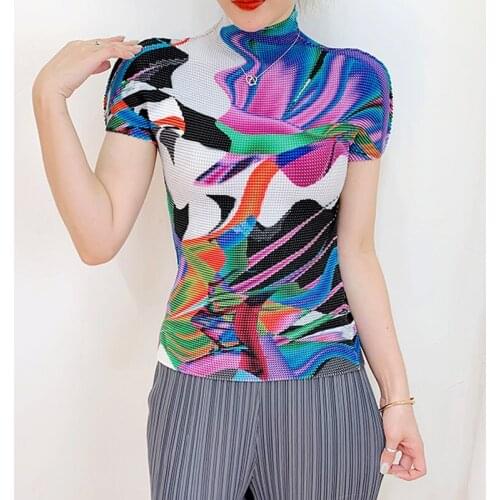 Miyake pleated slim t-shirt 21 summer new short-sleeved stretch skinny half-high collar tee printed casual basic bottoming tops