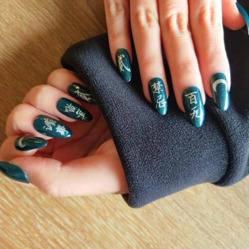 24pcs/Set Punk Moon Fake Nails Pre-design Green Full Cover Stiletto False Nails Beauty Manicure Glue Artificial Nail Art Tips