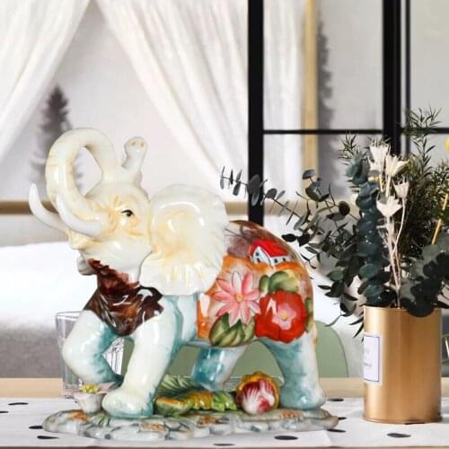 EUROPEAN CREATIVE HAND PAINTED LUCKY ELEPHANT ART SCULPTURE ANIMALS ELEPHANT FIGURINE CERAMICS CRAFT DECORATIONS FOR HOME R3847