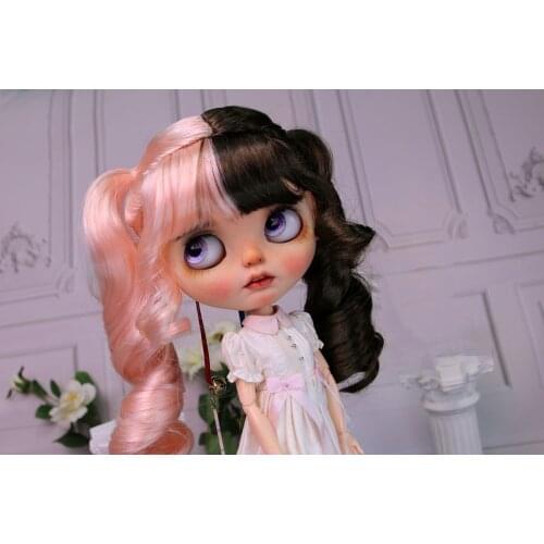 Blythes Dolls' Fit Hair Fits a stylish versatile 1/6 size personality with a matching color faux mohair wig with double ponytail