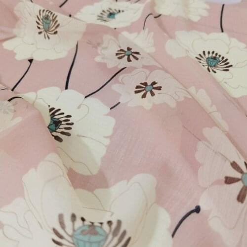 One meter Summer new pink Chiffon fabric Printing and dyeing of white flowers tissu Dress shirt fabrics