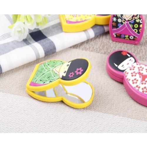 100pcs Portable Folding Pocket Mirror Japanese Doll Makeup Mirror Creative Gift WB88