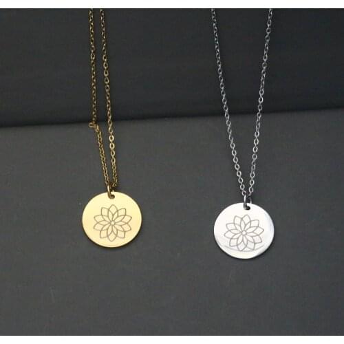 Simple Gold Color Stainless Steel Glossy Lotus Pattern Carved Pendant Chain Necklace Women Trendy Round Tag Choker Neck Jewelry