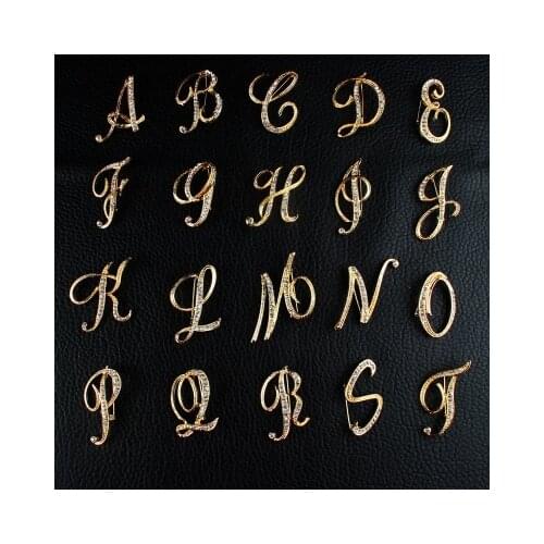New Fashion Rhinestone 26 English Letters Pin Golden Color Brooches Trend Personality Clothing Accessories Women Gifts,1 Piece