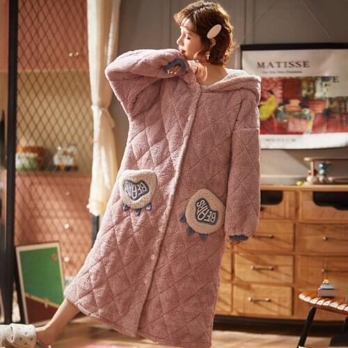 Fall And Winter Warm Pajamas Leisurewear Nightgown Flannel Robe Set