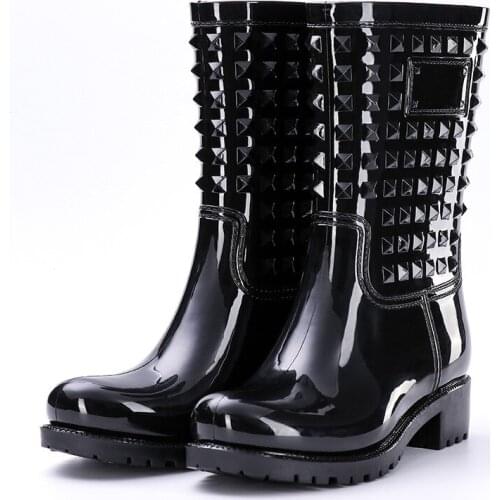 Women Boots Spring Summer Rainboots Mid-Calf Woman Shoes Big Size Non-slip Waterproof Female Footwear Rivet PVC Rain Boots New99