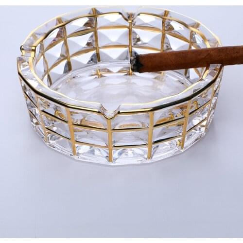 European Creative Crystal Glass Ashtray Luxury Hand Painted Gold Anti-Fly Ash Ashtrays Living Room Office Home Decoration