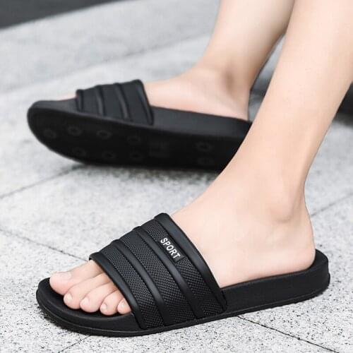 Summer Men House Slippers Slides Shoes Indoor Home Beach Soft Bottom Slipper Casual Lightweight Flat Shoes 2011 New Fashion