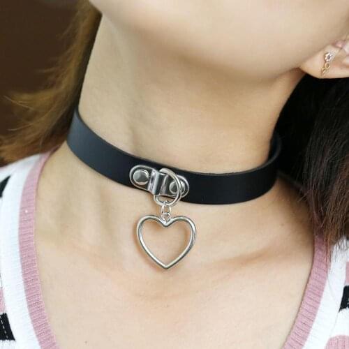 KMVEXO Anime Harajuku Chokers Sexy Heart Black Goth Punk Choker Gothic Necklace for Women Hiphop Cosplay Halloween Party Jewelry
