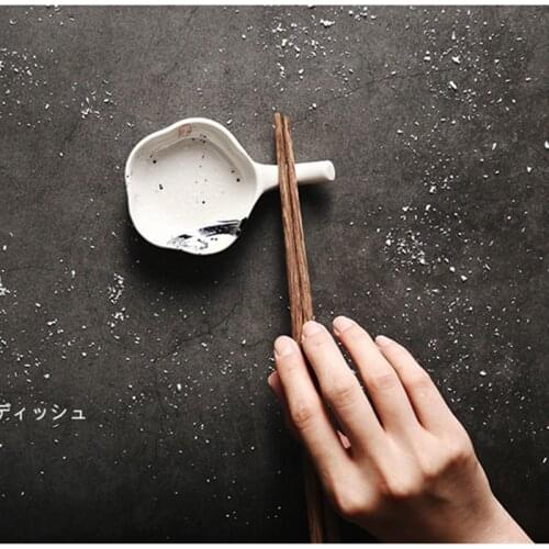 Retro Practical Taste Small Flower Chopsticks Holder Japanese Style Sauce Dish Ceramic Sauce Home Tableware Accessories