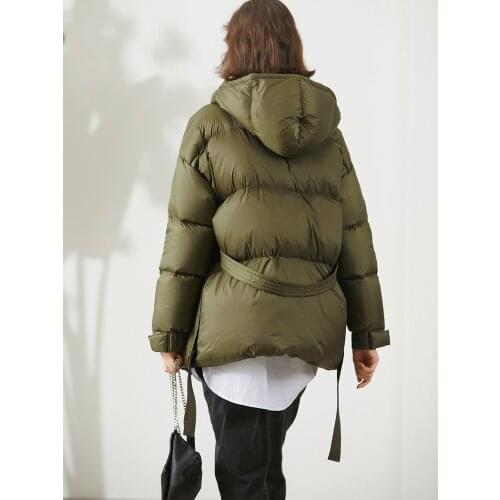 Fall/Winter Puffer Fashion Thick and Short Womens Down Jacket Hood Belt Zipper Big Pocket New Jacket