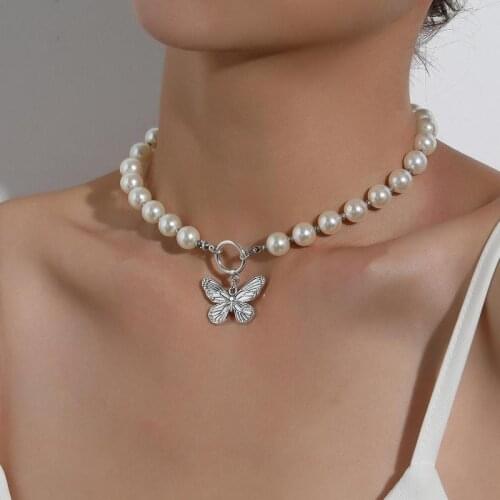 Butterfly Pendant Choker Necklace Simulated-pearl Chain White Color Simple Clavicle Necklace Animal Korean Jewelry Women Gift