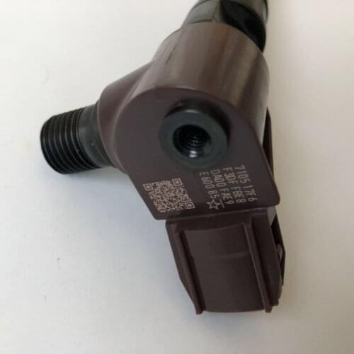 Original and new Common rail injector 23670-0E020 295700-0560 FOR 2GD-FTV 2.4L