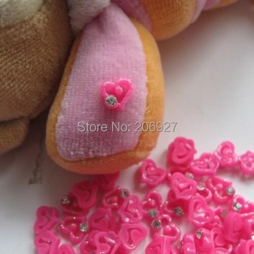 RC155-2 30pcs Cute Glitter Hot Pink Heart Shape Nail Resin Decoration Outlooking