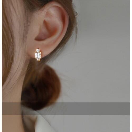 Fashion Gold Color CZ Cartilage Earrings Ear Buckle for Women Simple Flower Boho Classic Small Hoop Earrings Thin Hoops Gift