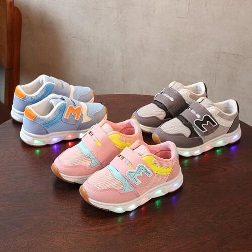 New Children Luminous Shoes Boy Girl Sport Running Shoes Baby Lights Fashion Sneakers Toddler Kids Led Breathable Canvas Sneaker