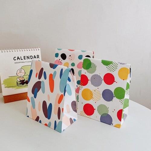 Cute Colors Abstract Painting Small Paper Gift packaging Bag Cute Cartoon Stationery Socks Storage Pouches 10pcs