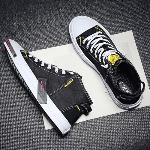 Zapatos leather canvas slip espadrilles 2020 man sneaker korean sports comfortable on fashion Man shoes hot shoe mens white men