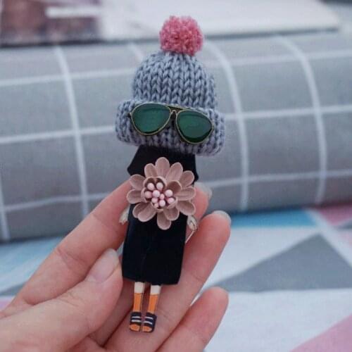 Woman cute Brooches Pins for friends Harajuku badges Cartoon Brooch Pins Dropshipping Girls Gifts