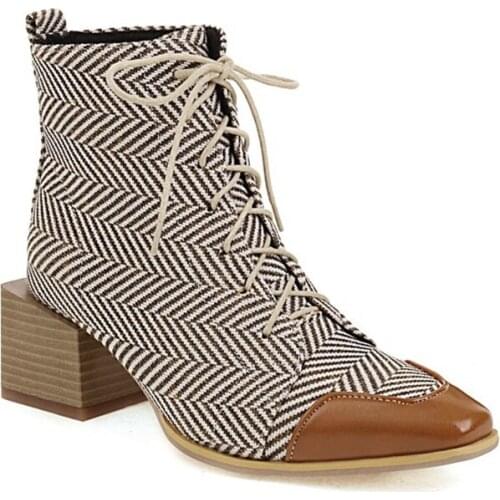 BLXQPYT Zapatos De Mujer 2021 Lace Up Autumn Winter Retro High Heel Ankle Boots Platform Shoes Women Plus Size Boots 34-48 33-1