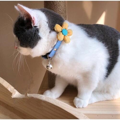 Pet cat Collars Adjustable With Bell and small flowers Puppy Collars Necklace For Puppy Kitten Pet Cat Accessories