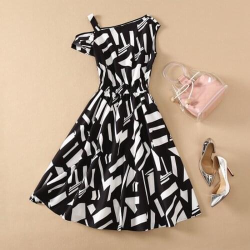 New Arrival Dress 2021 Summer Style Women Spaghetti Strap Geometric Prints Pocket Patchwork Sleeveless A-Line Casual Sun Dress