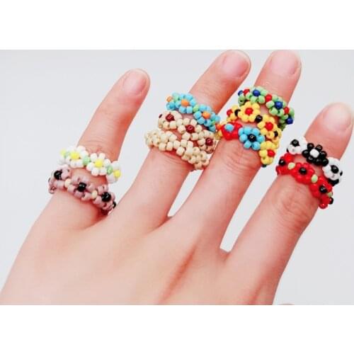 New Korean Sweet Summer Daisy Flowers Clear Candy Colors Beading Trendy Finger Rings for Women Girls Jewelry Gift