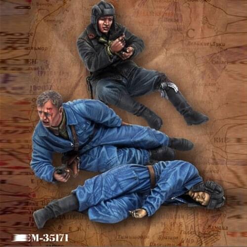 1/35 Soviet Tank Crew ( 1939 - 1943 ), Resin Model Soldier GK, World War II military theme, Unassembled and unpainted kit