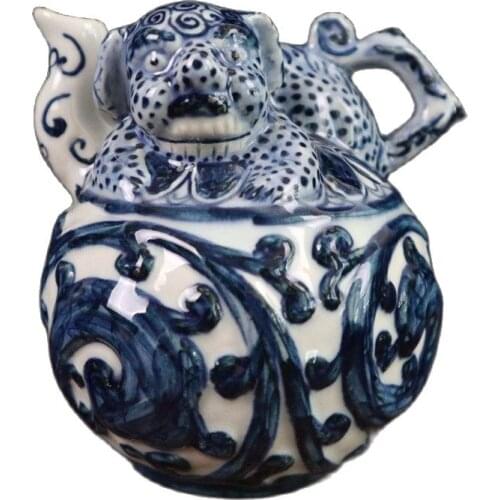 China Jingdezhen ceramic blue and white embossed lion pattern backflow pot