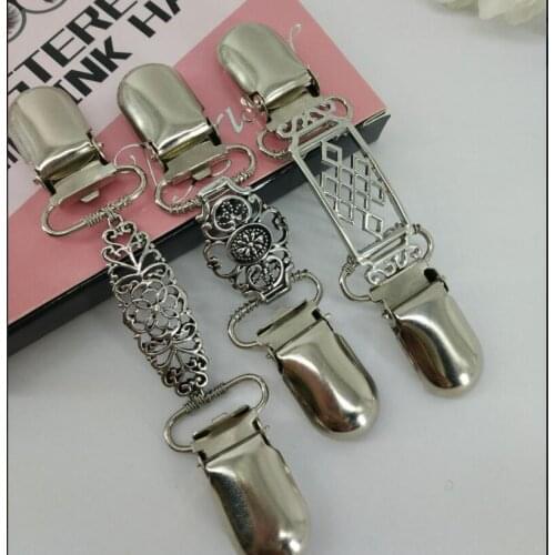 1pcs Women Cardigan Sweater Blouse Pin Shawl Brooch Clips Shirt Collar Retro Duck Clip Winter Scarf Clasps Charm Accessories