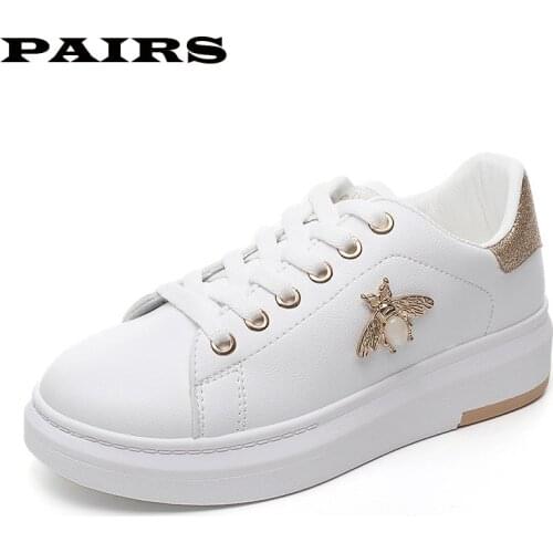 Women Casual Shoes 2018 New Women Sneakers Fashion Breathable PU Leather Platform White Women Shoes Soft Footwears Rhinestone