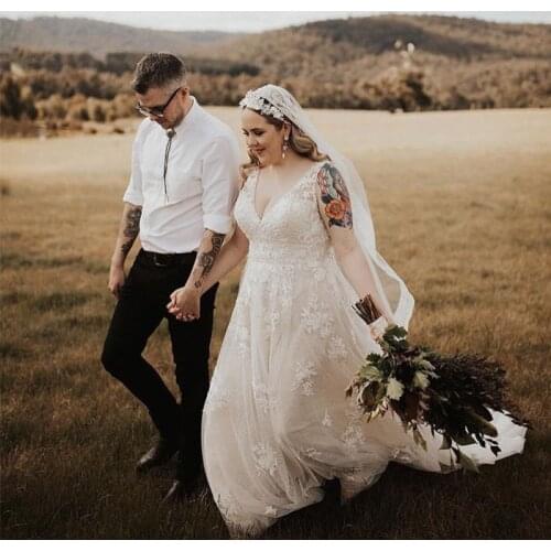 2019 Plus Size V Neck A Line Bohemian Wedding Dress Lace Appliques Tulle Country Wedding Gowns Bead robe de mariee Bridal Dress