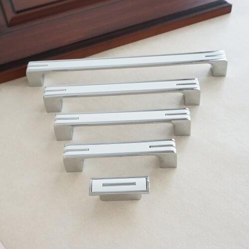 1.26‘’/3.78‘’/5.04‘’/6.30‘’/8.82‘’ Handles for Furniture White Chrome Kitchen Closet Bedside Table Dresser Cabinet Handle Pull