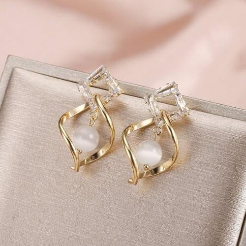 Dorado Trendy Elegant Simulated Pearl Drop Earrings For Women Multiple Designs Baroque Irregular Abnormity Fashion Jewelry Gift