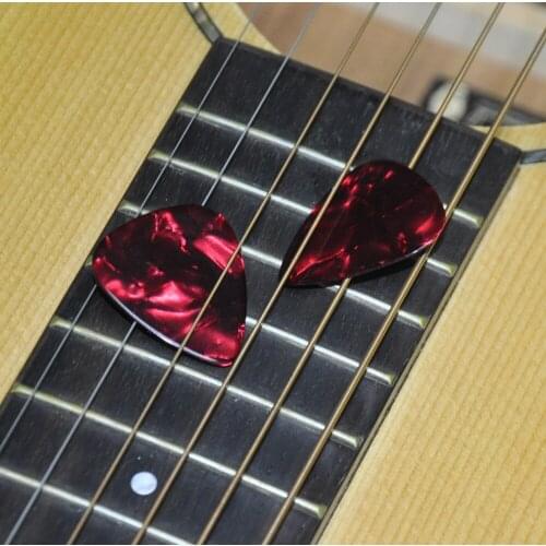 50 pcs New Medium 0.71mm Blank Guitar Picks Plectrums Celluloid Pearl Red